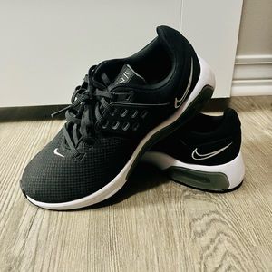 Women’s NIKE Shoes